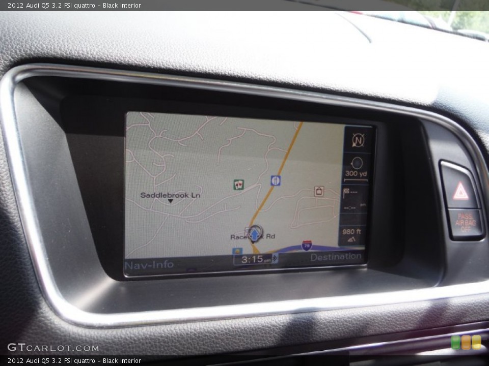 Black Interior Navigation for the 2012 Audi Q5 3.2 FSI quattro #106270400
