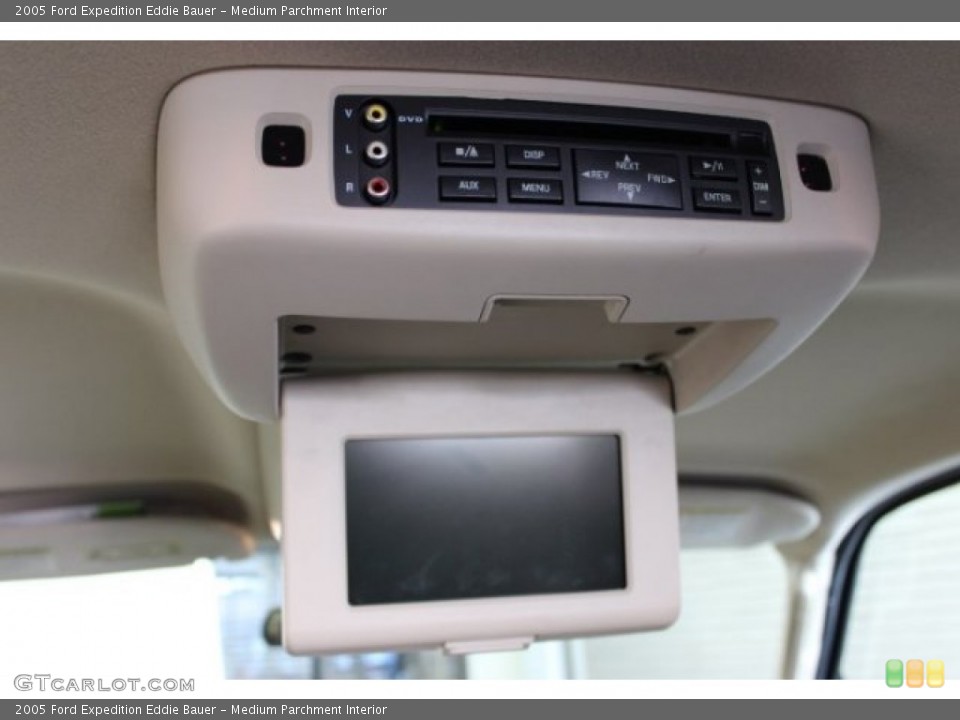 Medium Parchment Interior Entertainment System for the 2005 Ford Expedition Eddie Bauer #106270604