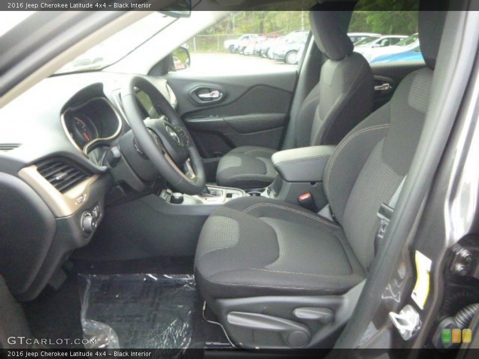 Black Interior Photo for the 2016 Jeep Cherokee Latitude 4x4 #106272023