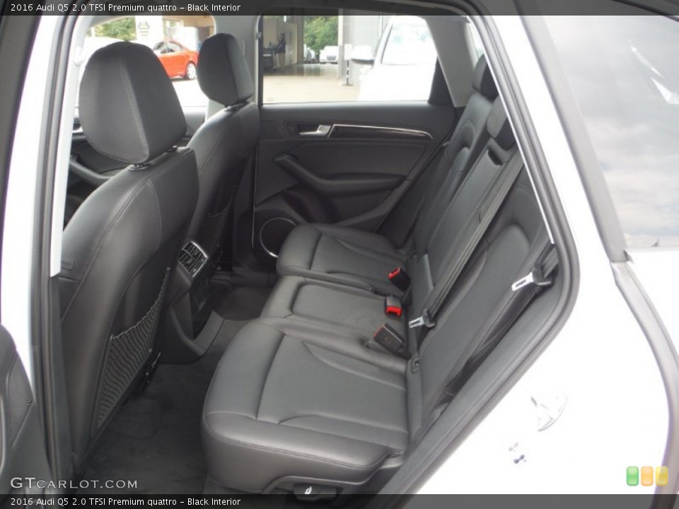 Black Interior Rear Seat for the 2016 Audi Q5 2.0 TFSI Premium quattro #106275158
