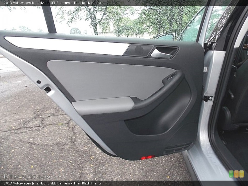 Titan Black Interior Door Panel for the 2013 Volkswagen Jetta Hybrid SEL Premium #106279295