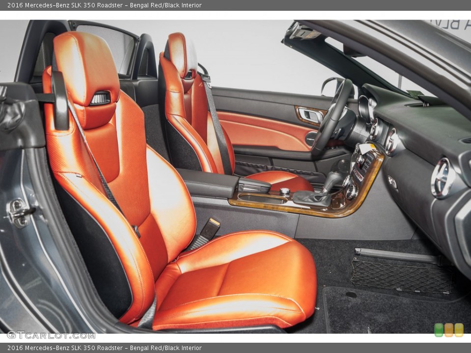Bengal Red/Black Interior Photo for the 2016 Mercedes-Benz SLK 350 Roadster #106287410