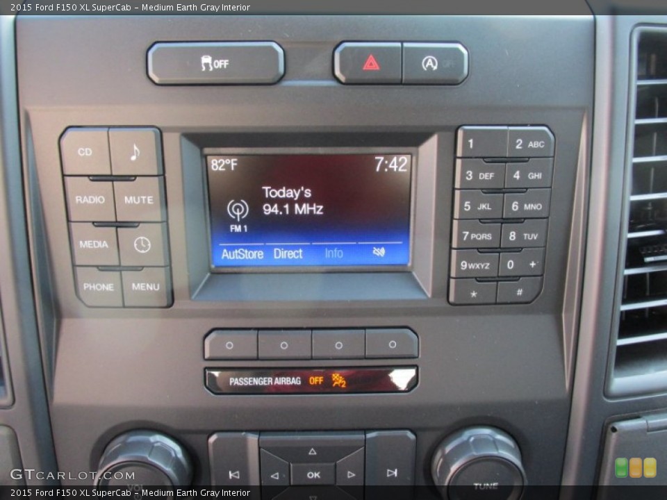 Medium Earth Gray Interior Controls for the 2015 Ford F150 XL SuperCab #106298018