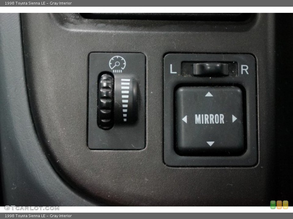 Gray Interior Controls for the 1998 Toyota Sienna LE #106300526