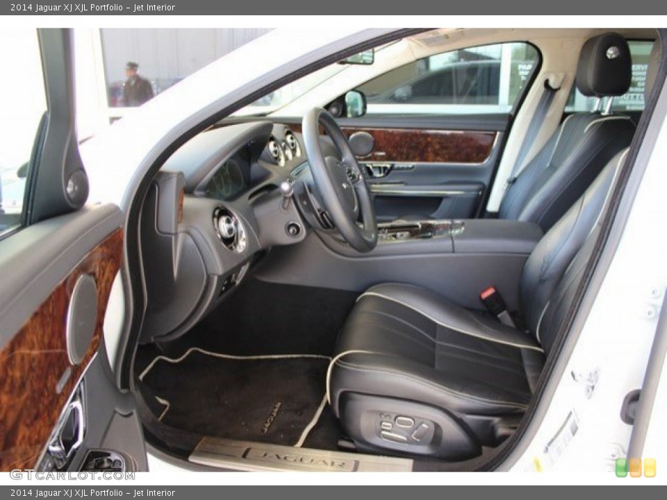 Jet Interior Photo for the 2014 Jaguar XJ XJL Portfolio #106361934