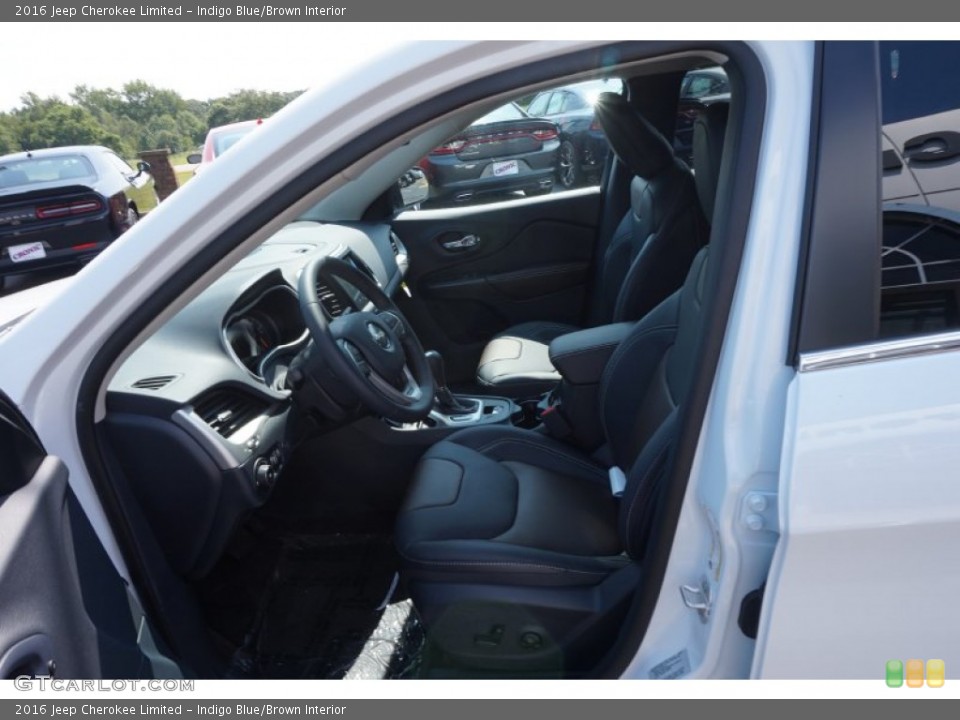 Indigo Blue/Brown Interior Photo for the 2016 Jeep Cherokee Limited #106394474