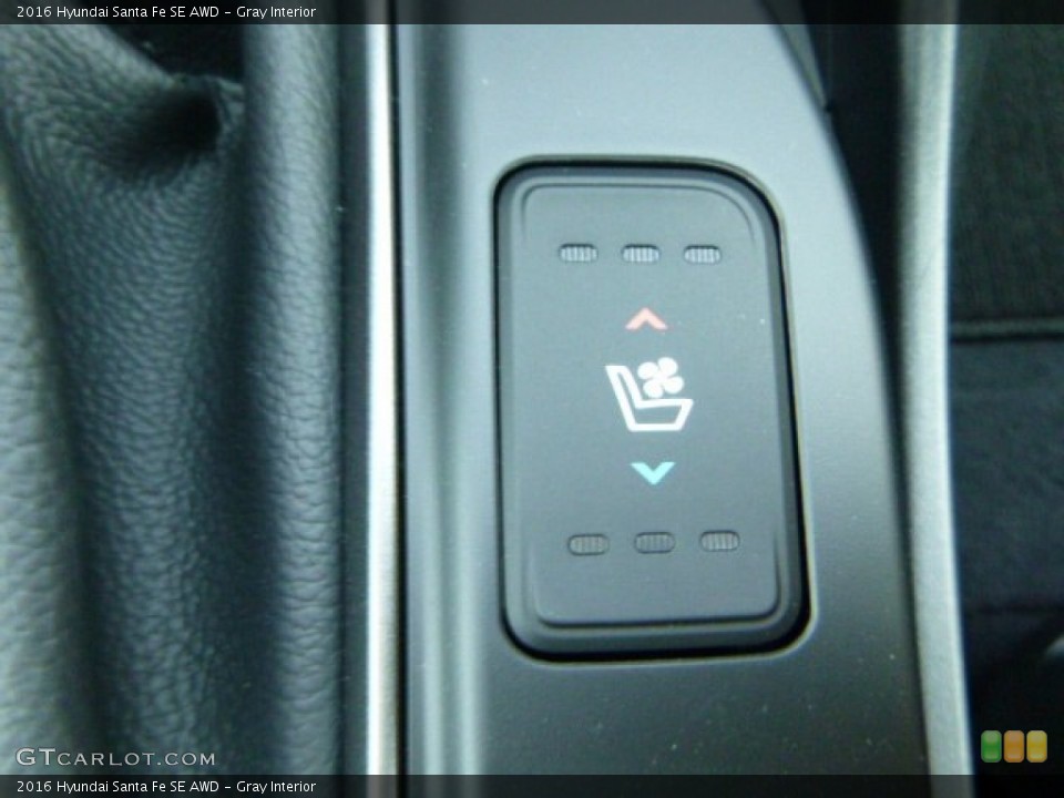 Gray Interior Controls for the 2016 Hyundai Santa Fe SE AWD #106416828