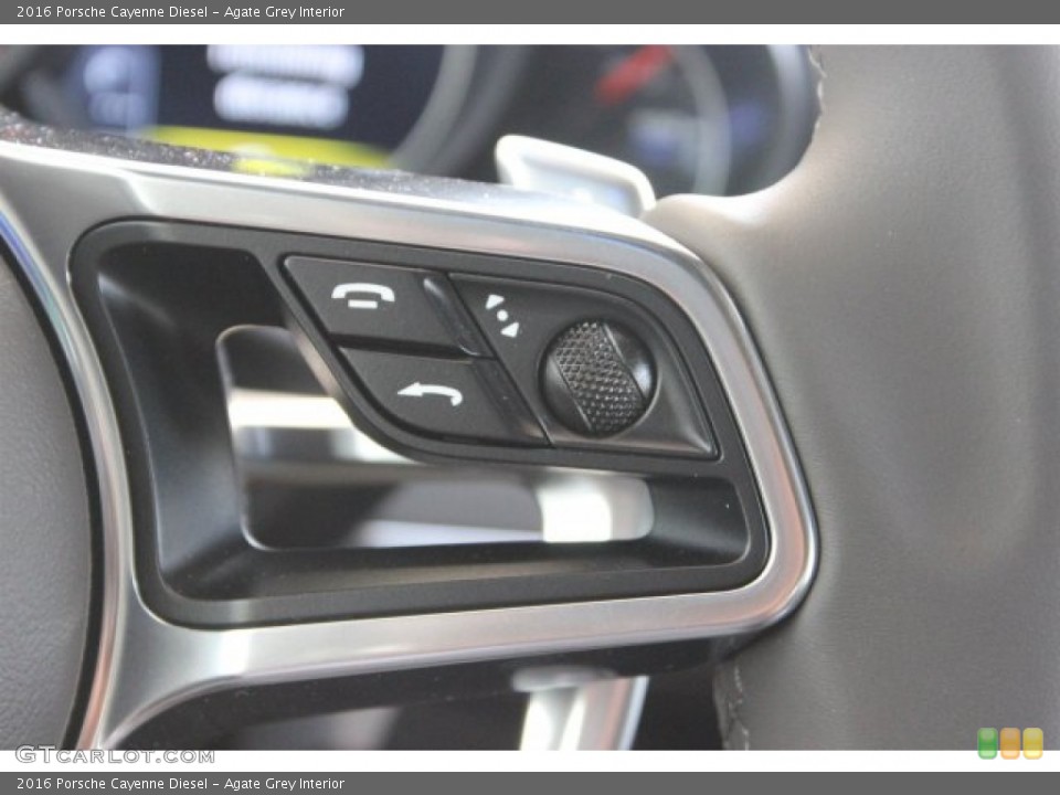 Agate Grey Interior Controls for the 2016 Porsche Cayenne Diesel #106430691