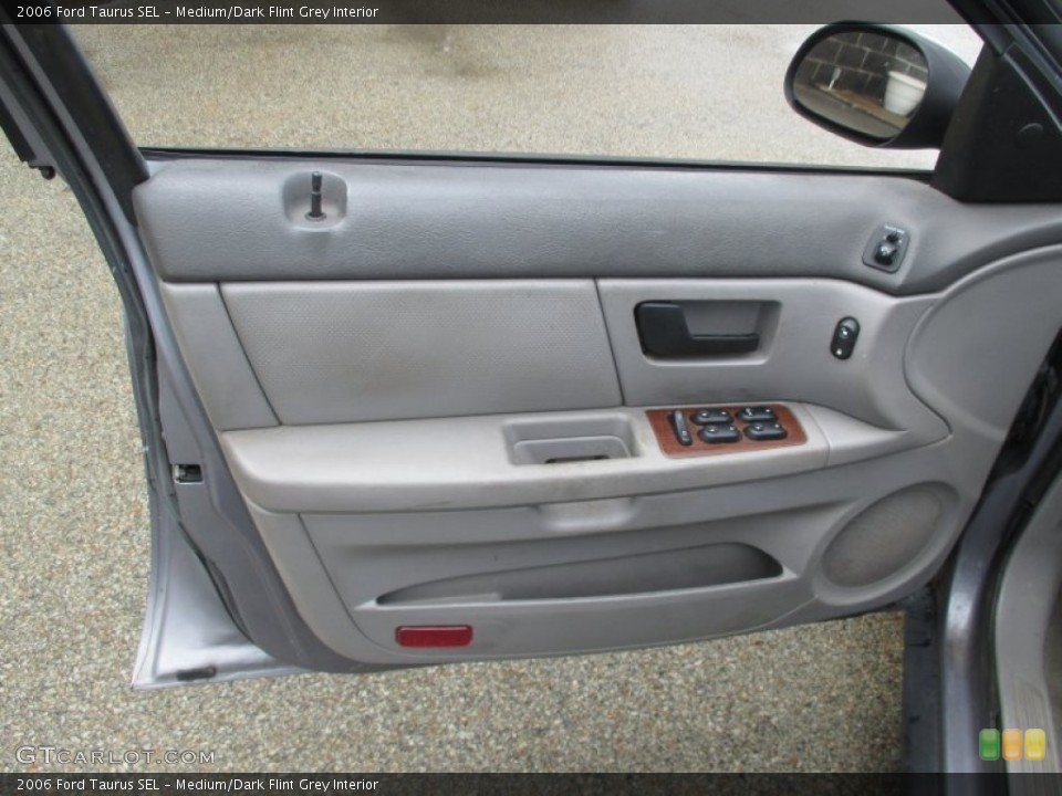 Medium/Dark Flint Grey Interior Door Panel for the 2006 Ford Taurus SEL #106447744