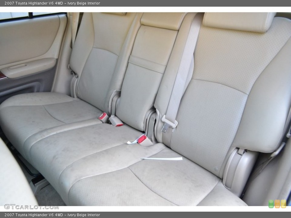 Ivory Beige Interior Rear Seat for the 2007 Toyota Highlander V6 4WD #106468393