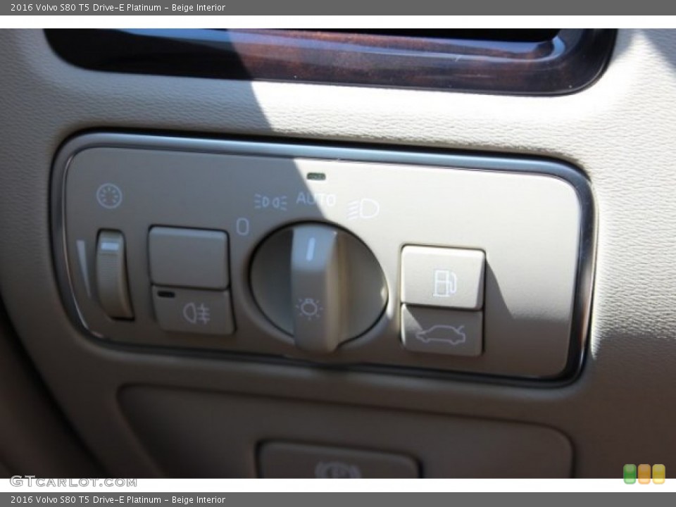 Beige Interior Controls for the 2016 Volvo S80 T5 Drive-E Platinum #106472207