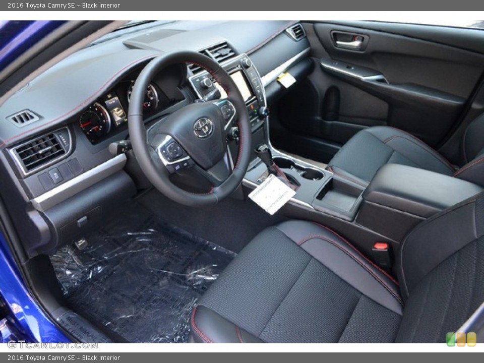 Black Interior Photo for the 2016 Toyota Camry SE #106501696