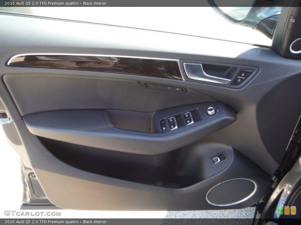 Black Interior Door Panel for the 2016 Audi Q5 2.0 TFSI Premium quattro #106550476