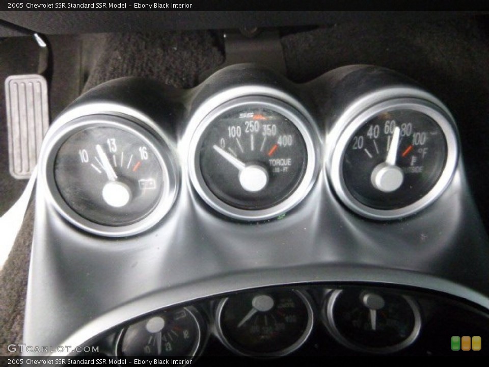 Ebony Black Interior Gauges for the 2005 Chevrolet SSR  #106555534