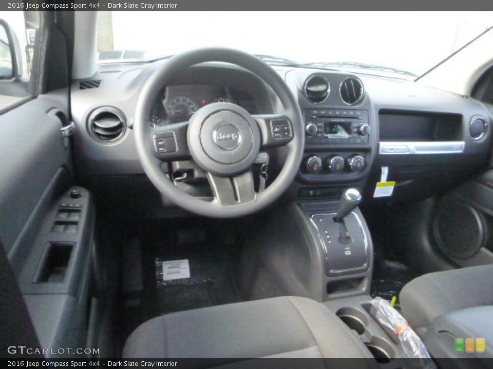 Dark Slate Gray Interior Photo for the 2016 Jeep Compass Sport 4x4 #106562386