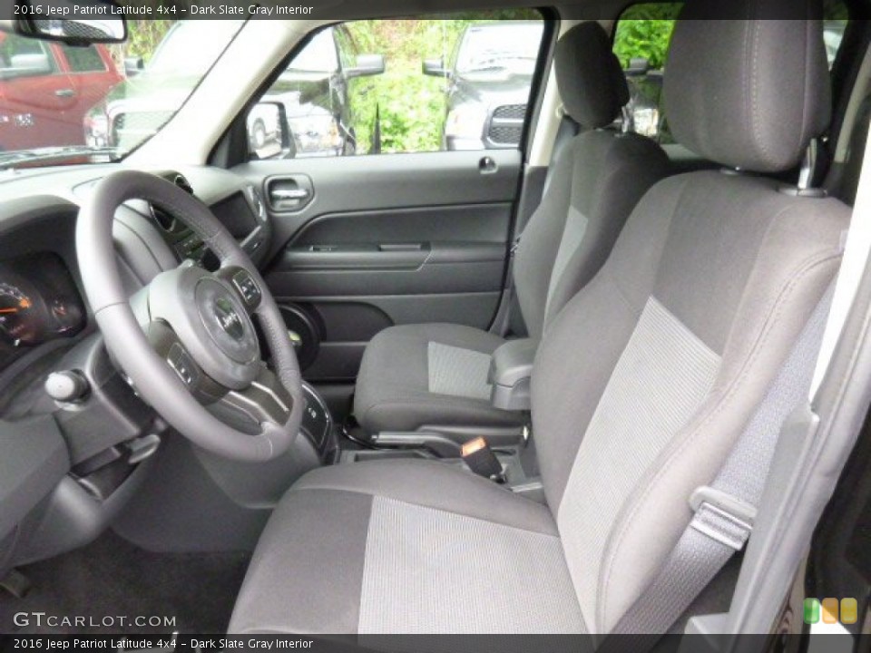 Dark Slate Gray Interior Photo for the 2016 Jeep Patriot Latitude 4x4 #106564942