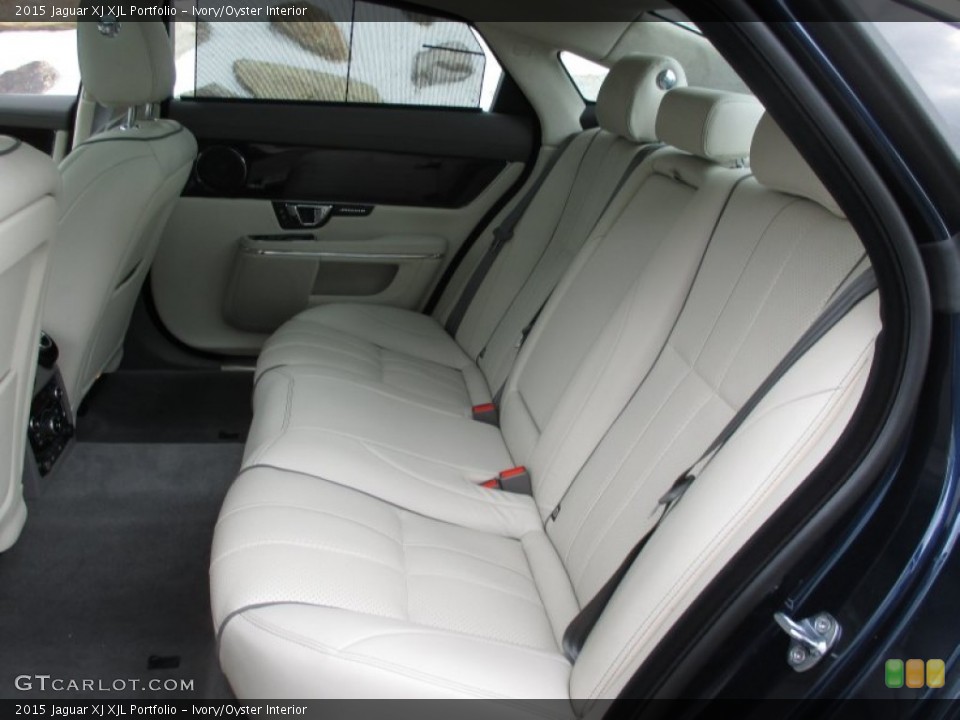 Ivory/Oyster 2015 Jaguar XJ Interiors