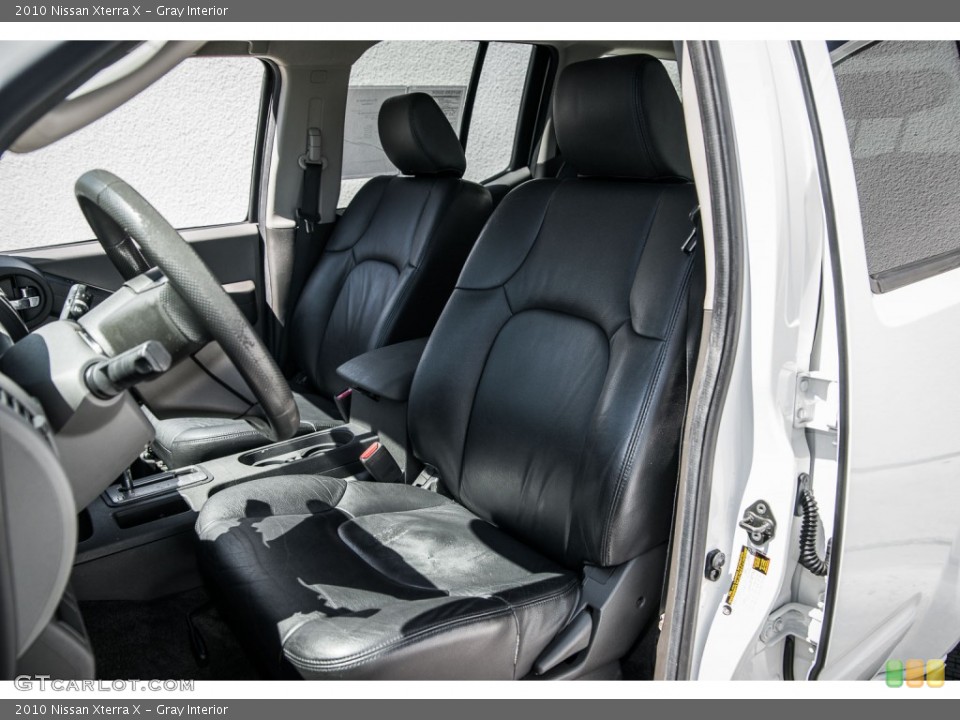 Gray Interior Photo for the 2010 Nissan Xterra X #106630789