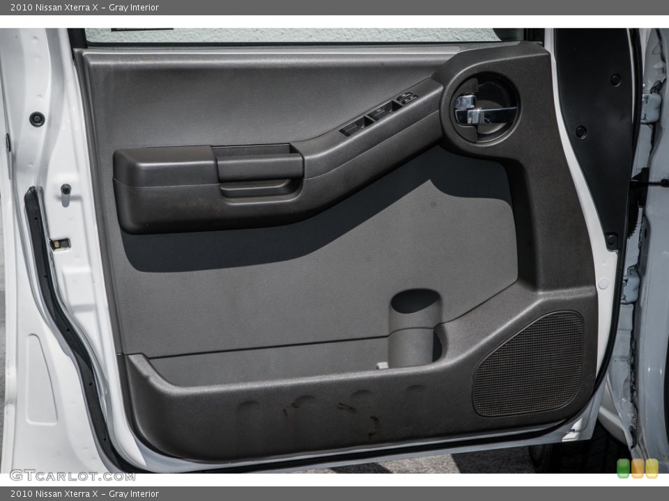 Gray Interior Door Panel for the 2010 Nissan Xterra X #106630912