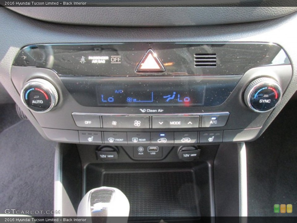 Black Interior Controls for the 2016 Hyundai Tucson Limited #106646593