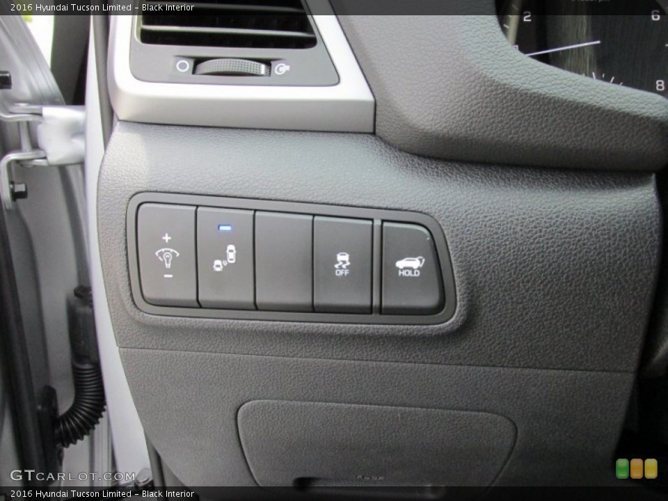 Black Interior Controls for the 2016 Hyundai Tucson Limited #106646716
