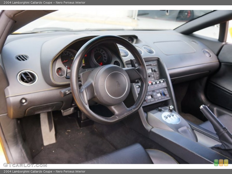 Nero Perseus Interior Dashboard for the 2004 Lamborghini Gallardo Coupe #106654520