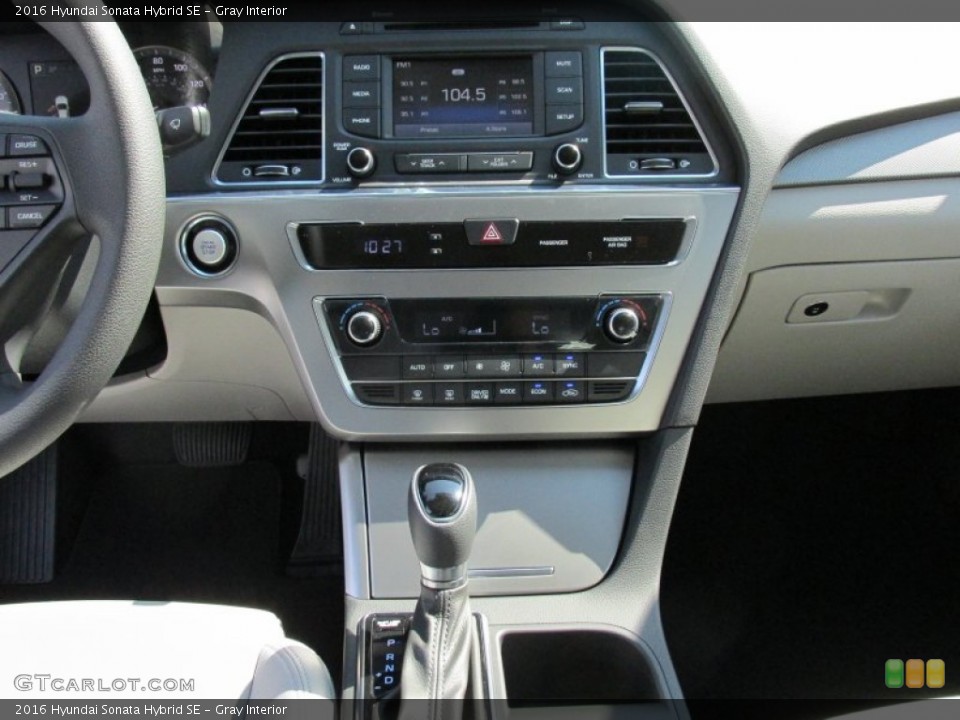 Gray Interior Controls for the 2016 Hyundai Sonata Hybrid SE #106654706