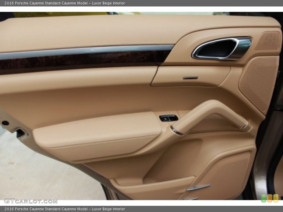 Luxor Beige Interior Door Panel for the 2016 Porsche Cayenne  #106673774