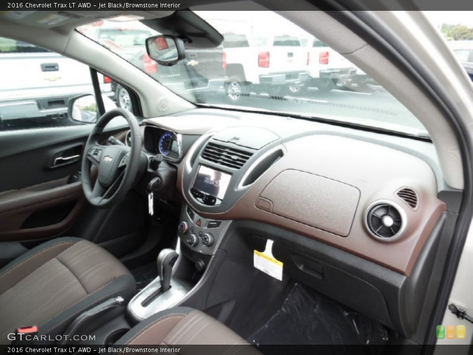 Jet Black/Brownstone Interior Photo for the 2016 Chevrolet Trax LT AWD #106675382