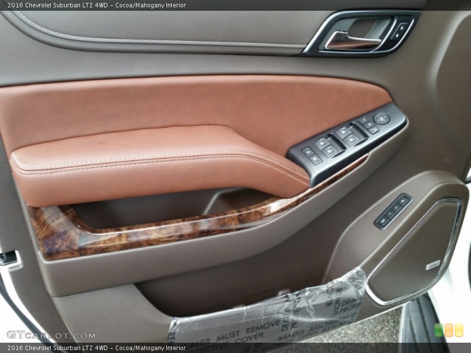 Cocoa/Mahogany Interior Door Panel for the 2016 Chevrolet Suburban LTZ 4WD #106716580