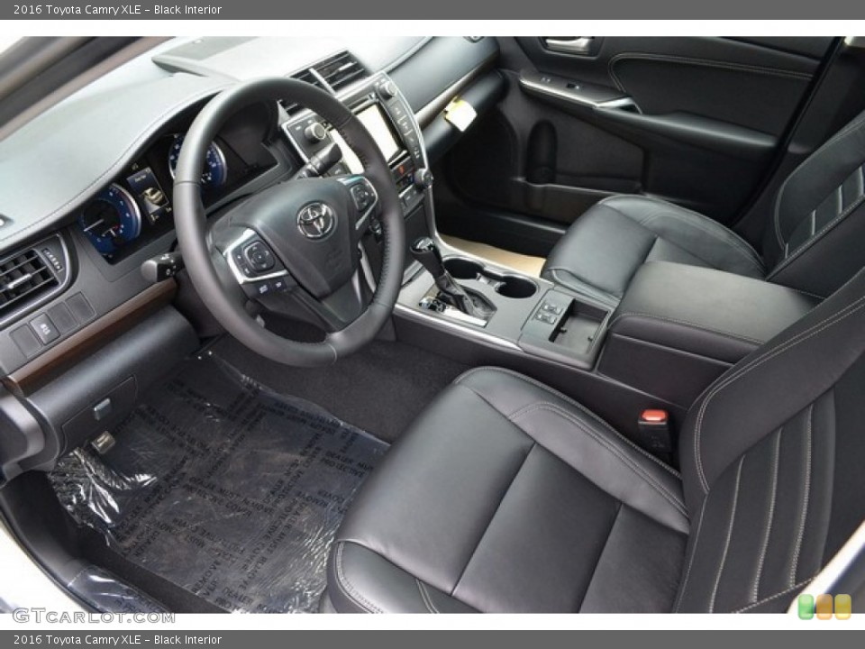 Black Interior Photo for the 2016 Toyota Camry XLE #106738831