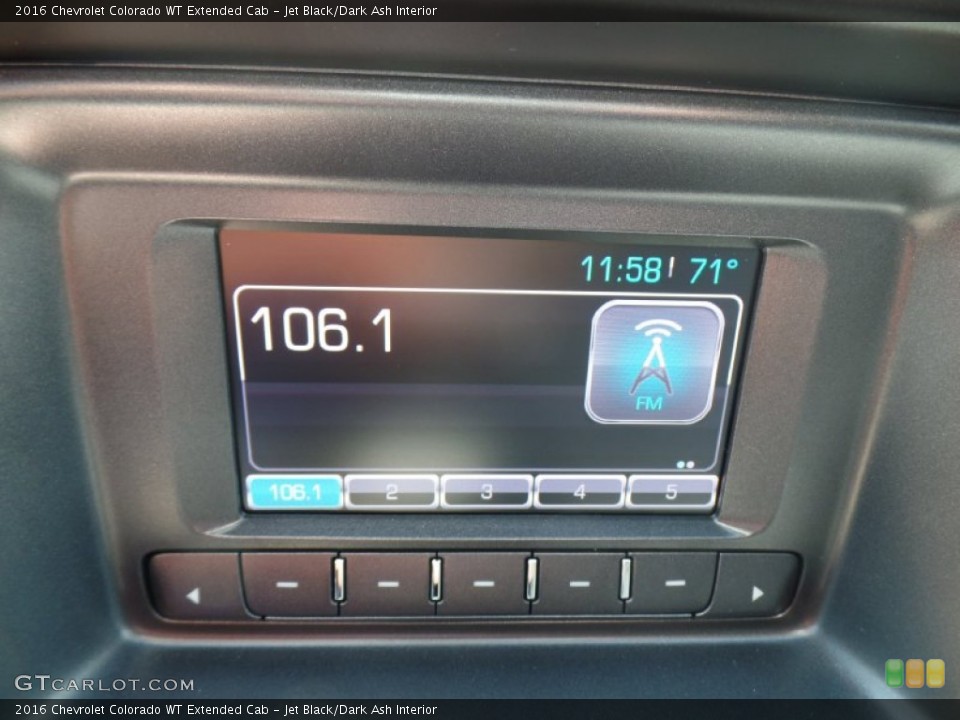 Jet Black/Dark Ash Interior Controls for the 2016 Chevrolet Colorado WT Extended Cab #106764107