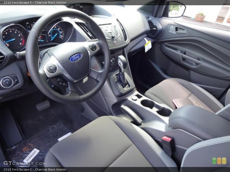 Charcoal Black Interior Photo for the 2016 Ford Escape S #106769675