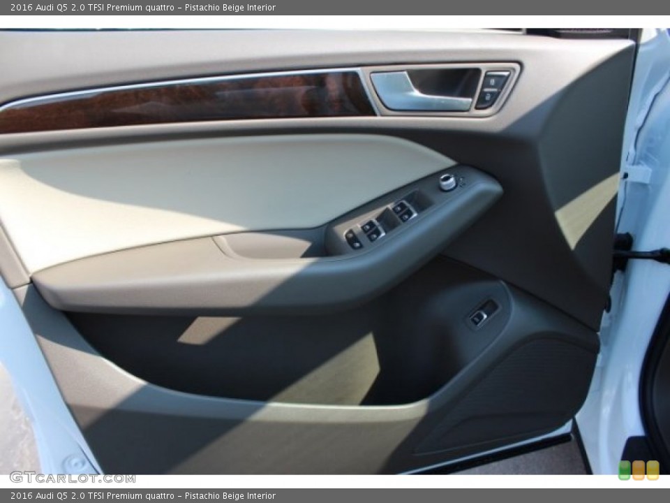 Pistachio Beige Interior Door Panel for the 2016 Audi Q5 2.0 TFSI Premium quattro #106785080