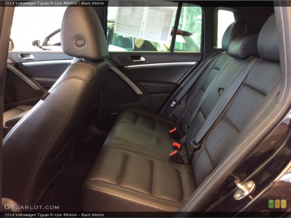 Black Interior Rear Seat for the 2014 Volkswagen Tiguan R-Line 4Motion #106811457