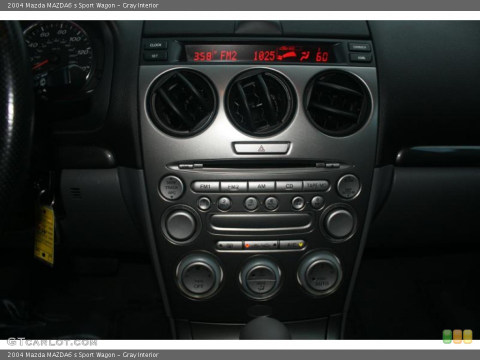 Gray Interior Controls for the 2004 Mazda MAZDA6 s Sport Wagon #106837424