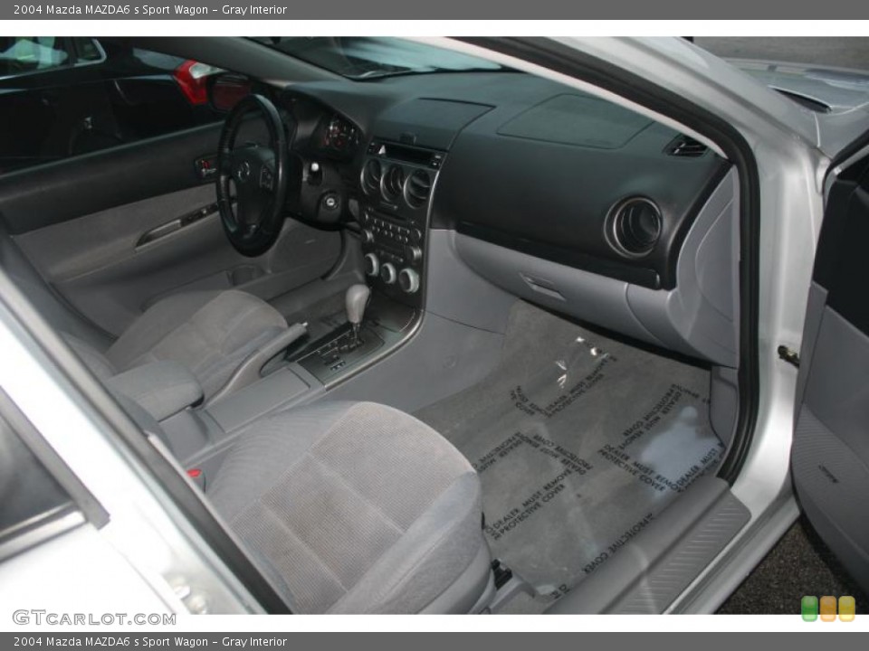 Gray Interior Dashboard for the 2004 Mazda MAZDA6 s Sport Wagon #106837674