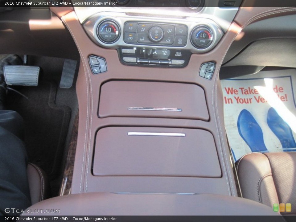 Cocoa/Mahogany Interior Controls for the 2016 Chevrolet Suburban LTZ 4WD #106852937