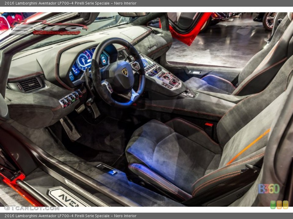 Nero 2016 Lamborghini Aventador Interiors