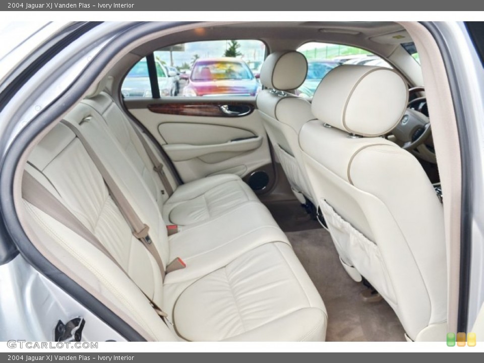 Ivory Interior Rear Seat for the 2004 Jaguar XJ Vanden Plas #106937574