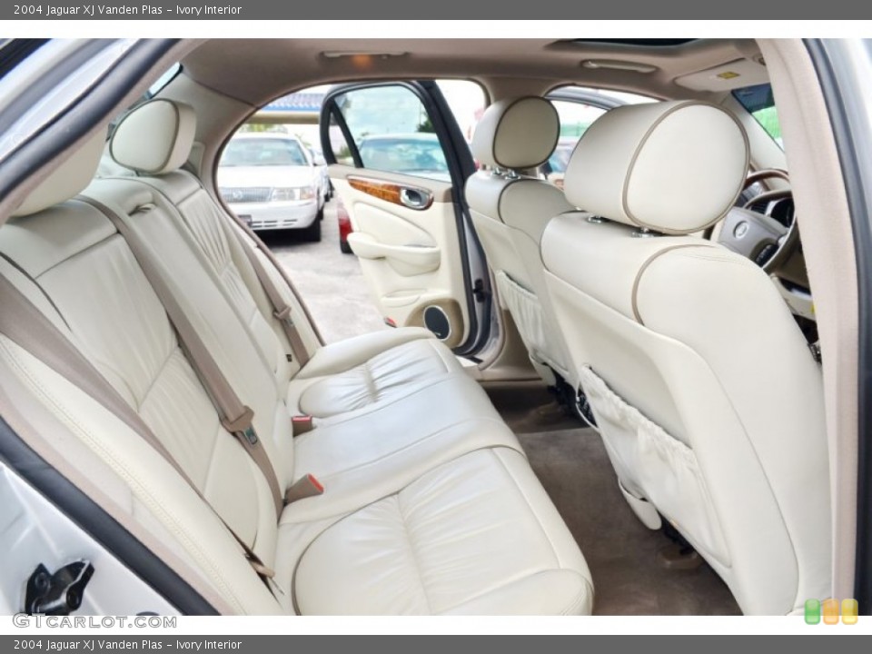 Ivory Interior Rear Seat for the 2004 Jaguar XJ Vanden Plas #106937589