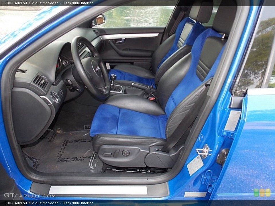 Black/Blue Interior Photo for the 2004 Audi S4 4.2 quattro Sedan #106951482