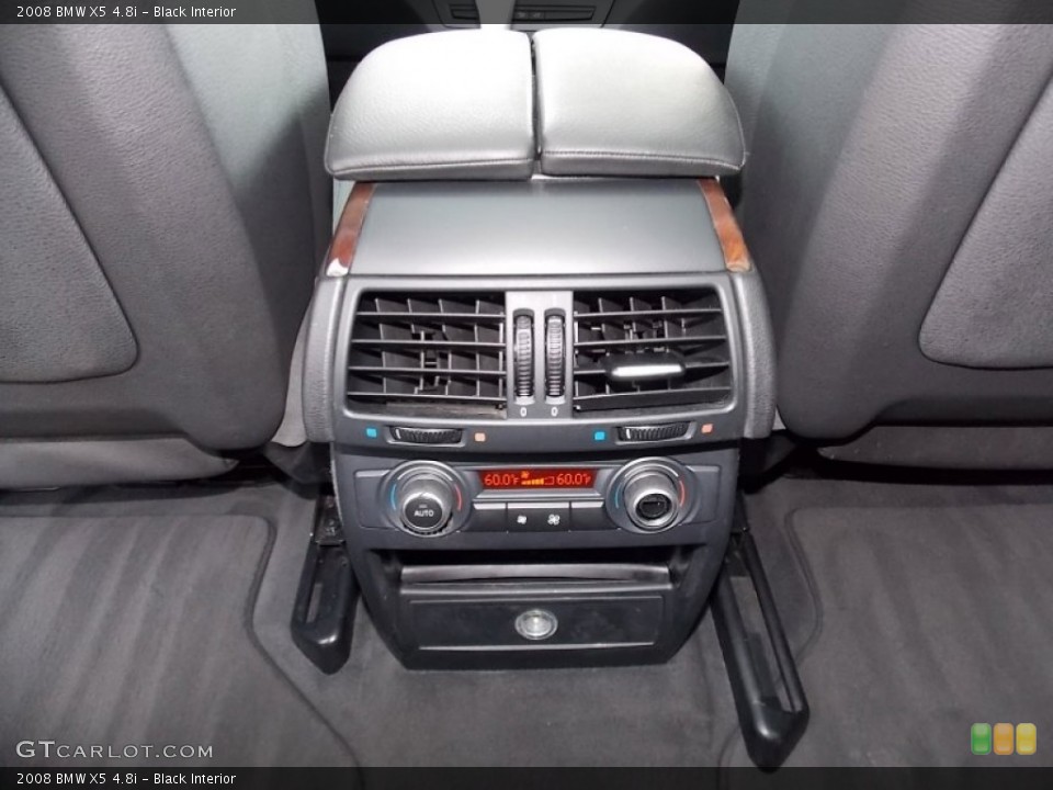 Black Interior Controls for the 2008 BMW X5 4.8i #106952157