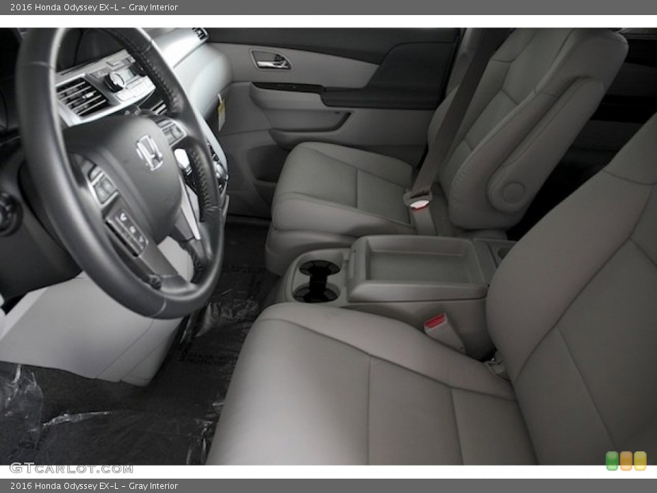 Gray Interior Photo for the 2016 Honda Odyssey EX-L #106975763