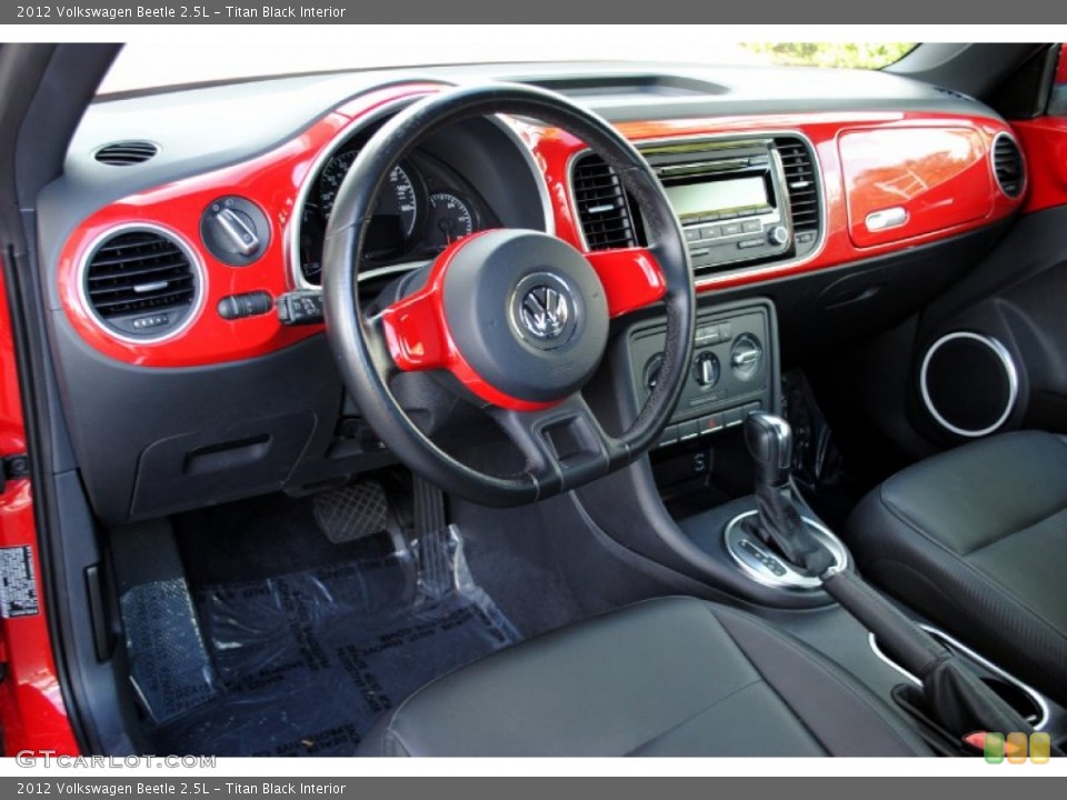 Titan Black Interior Photo for the 2012 Volkswagen Beetle 2.5L #106988464