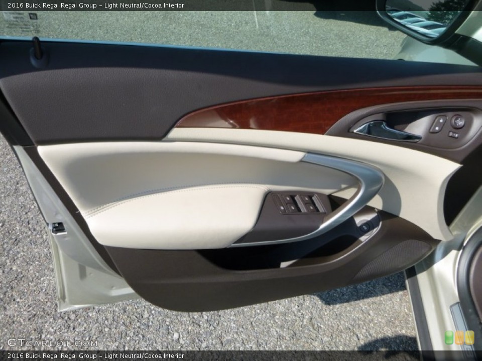 Light Neutral/Cocoa Interior Door Panel for the 2016 Buick Regal Regal Group #107020806