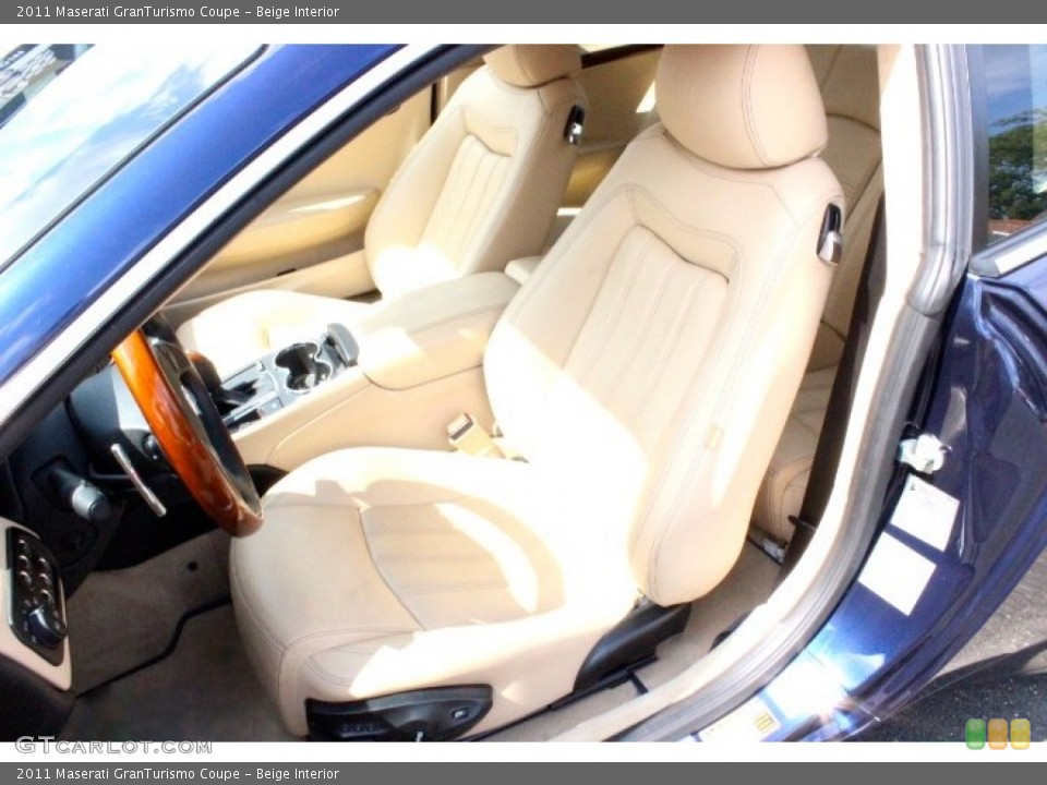 Beige 2011 Maserati GranTurismo Interiors