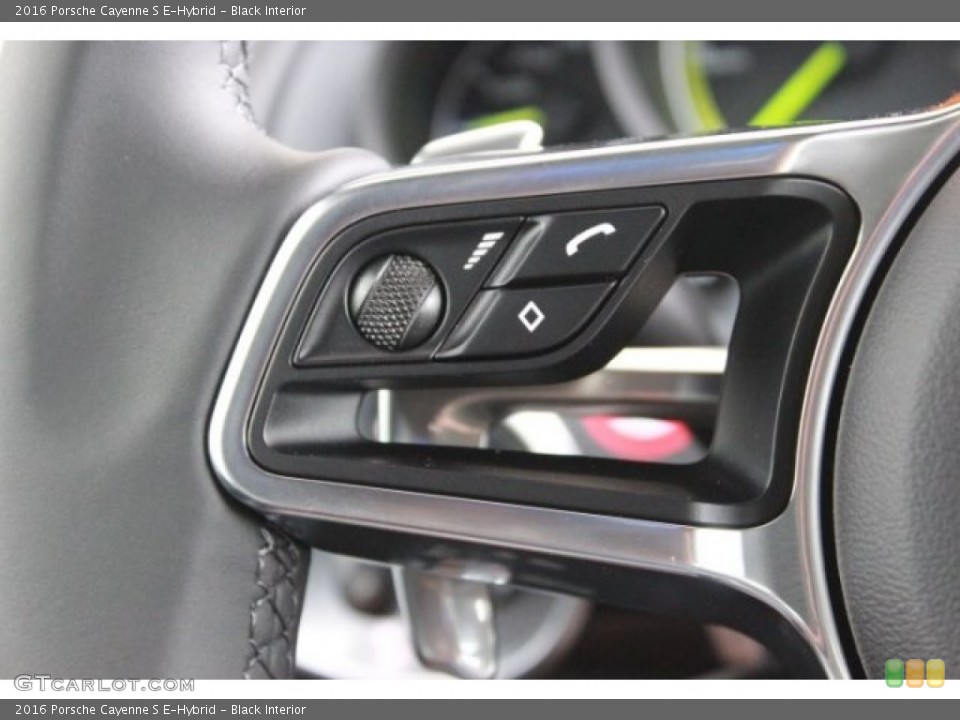 Black Interior Controls for the 2016 Porsche Cayenne S E-Hybrid #107063815