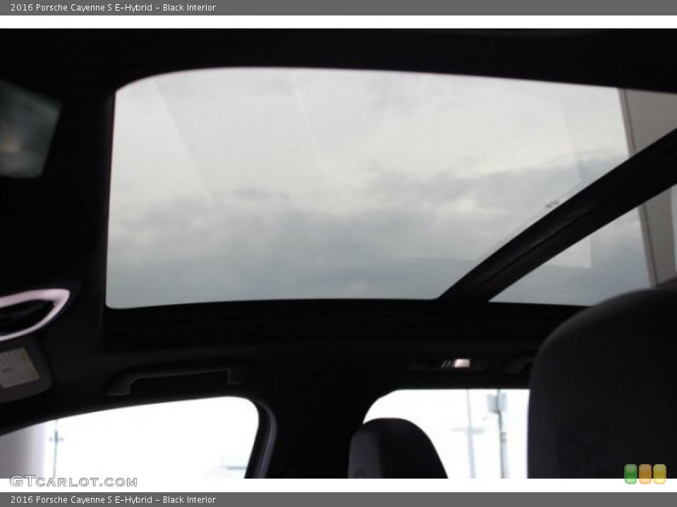 Black Interior Sunroof for the 2016 Porsche Cayenne S E-Hybrid #107063896