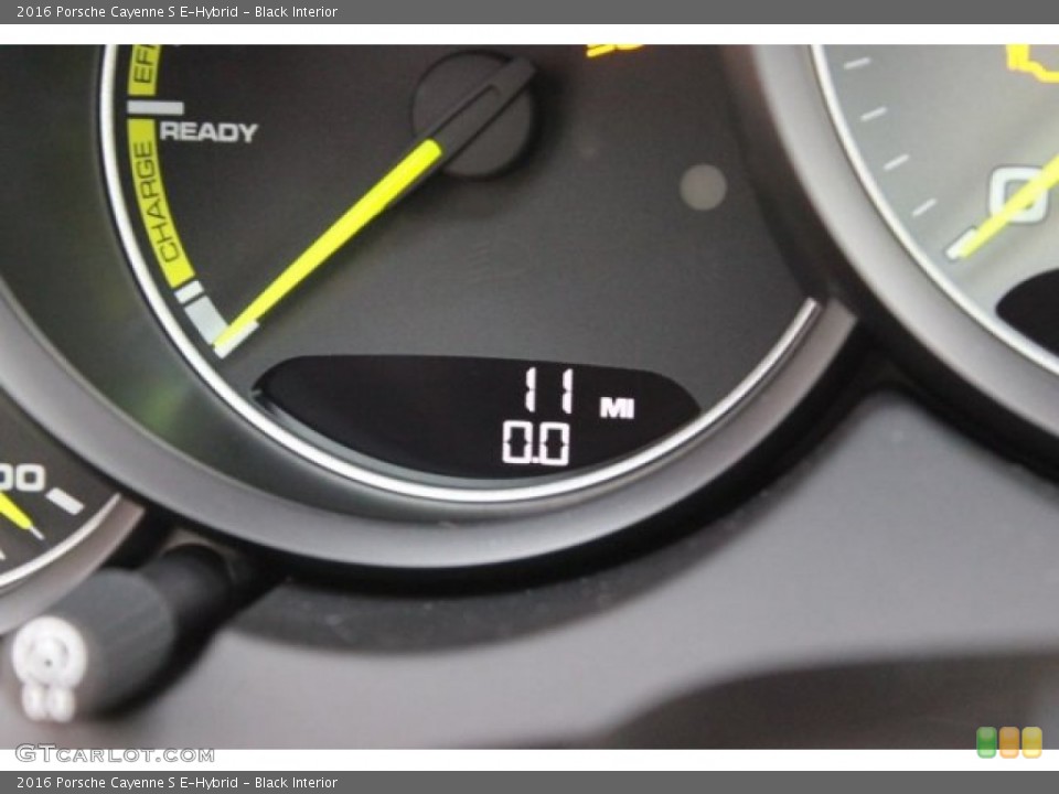 Black Interior Gauges for the 2016 Porsche Cayenne S E-Hybrid #107064129